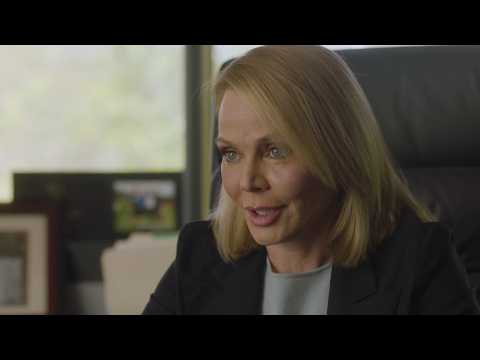 She uncovered a scandal that will bring down the elite | Crime Movie | Full Movies in English